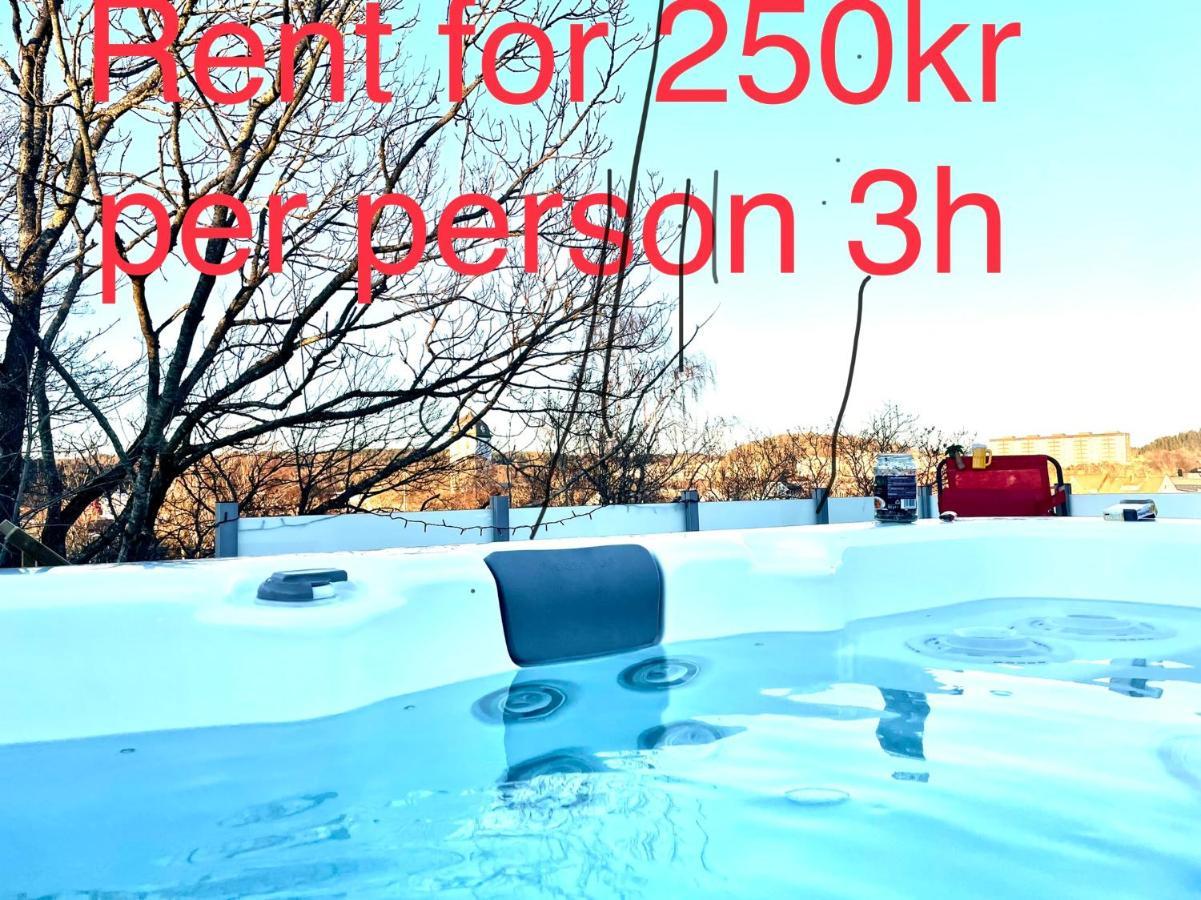 Apartment Uddevalla Bohuslaen Bubbelbad Exterior foto